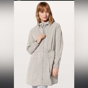 Lululemon Pack and Gylde Jacket size 6